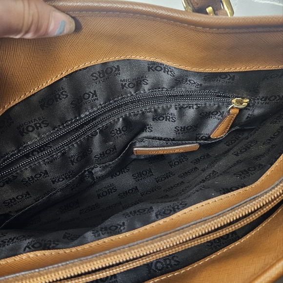 Michael Kors Jetset Nylon Tote Bag - Picture 6 of 7